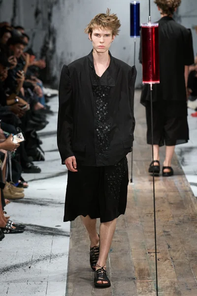 Look 5